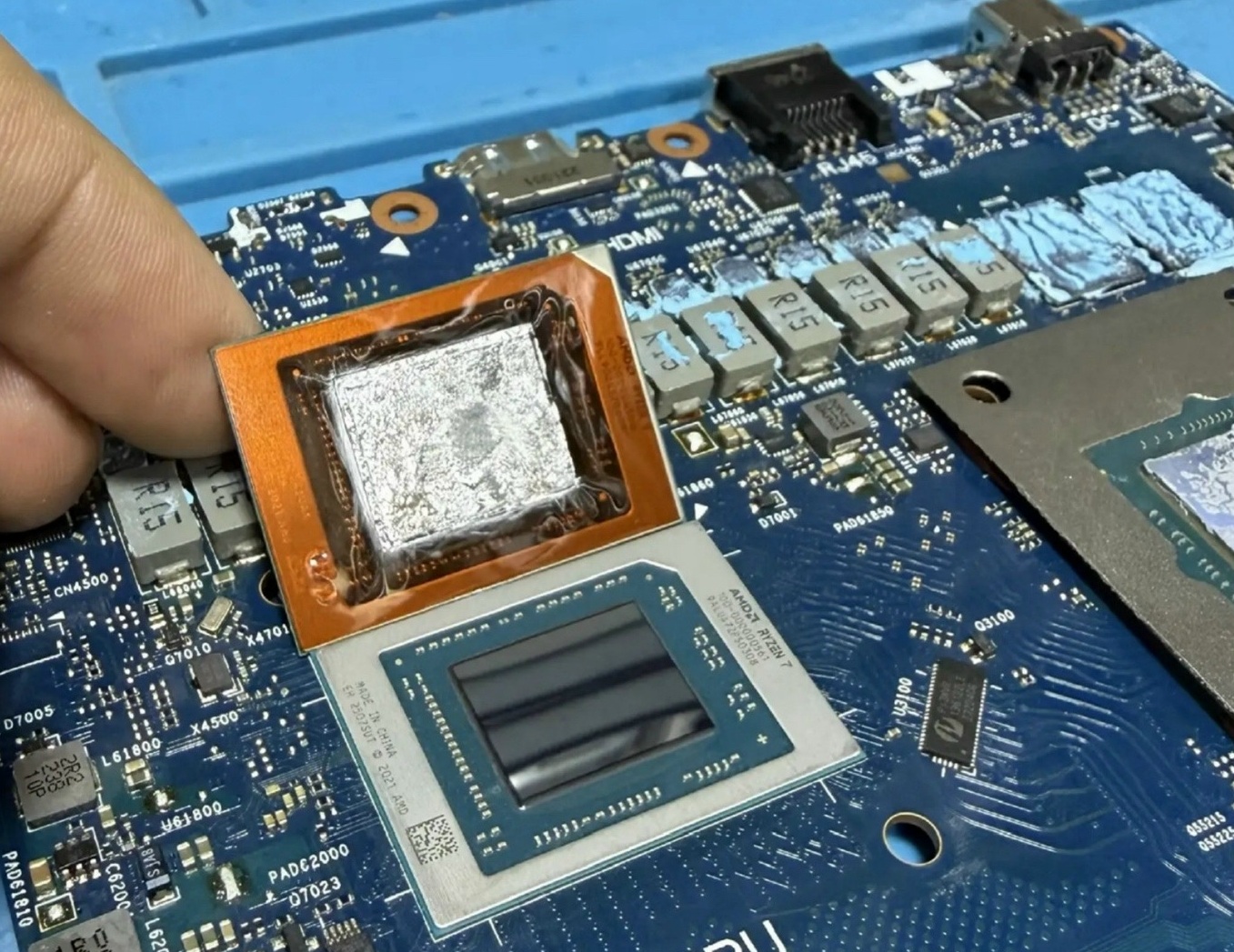 После — замена процессора Ryzen 7 6800H